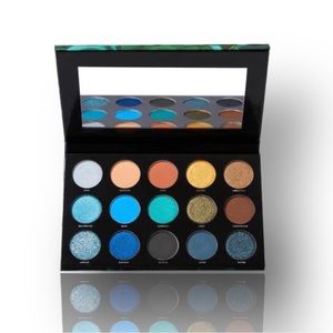 🎄SALE! HipDot Cenote Pressed Eyeshadow Palette 15 Beautiful Shades Mirror